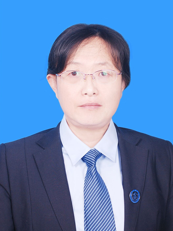 黄玲